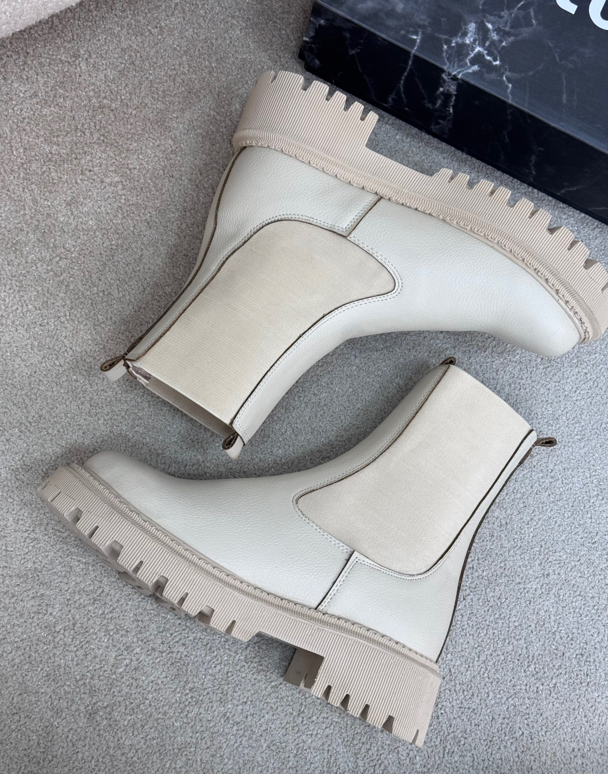 F33CDC68-161C-4E50-A9F1-D8F44013E6B6