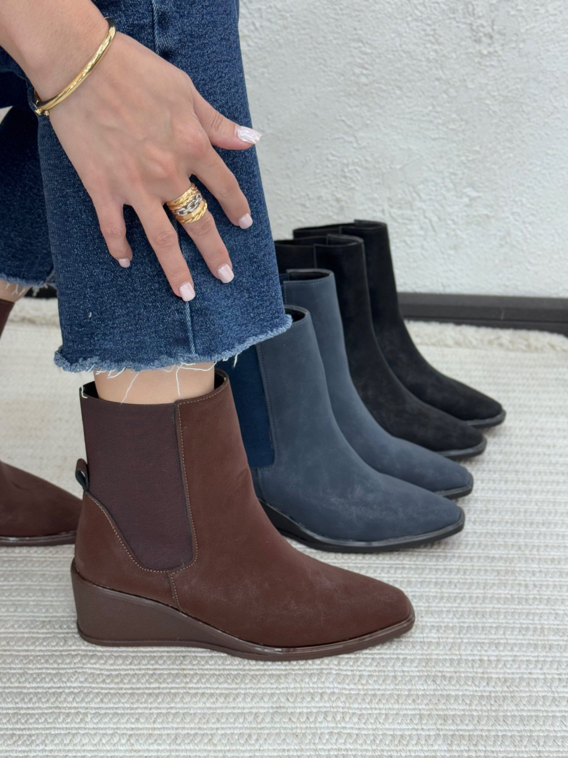 4175F6F8-FB4F-44FB-9094-A2D3B9B1E781